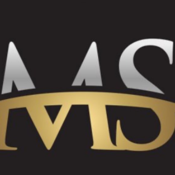 Meet your Posher, Melissa - Picture 1 of 1